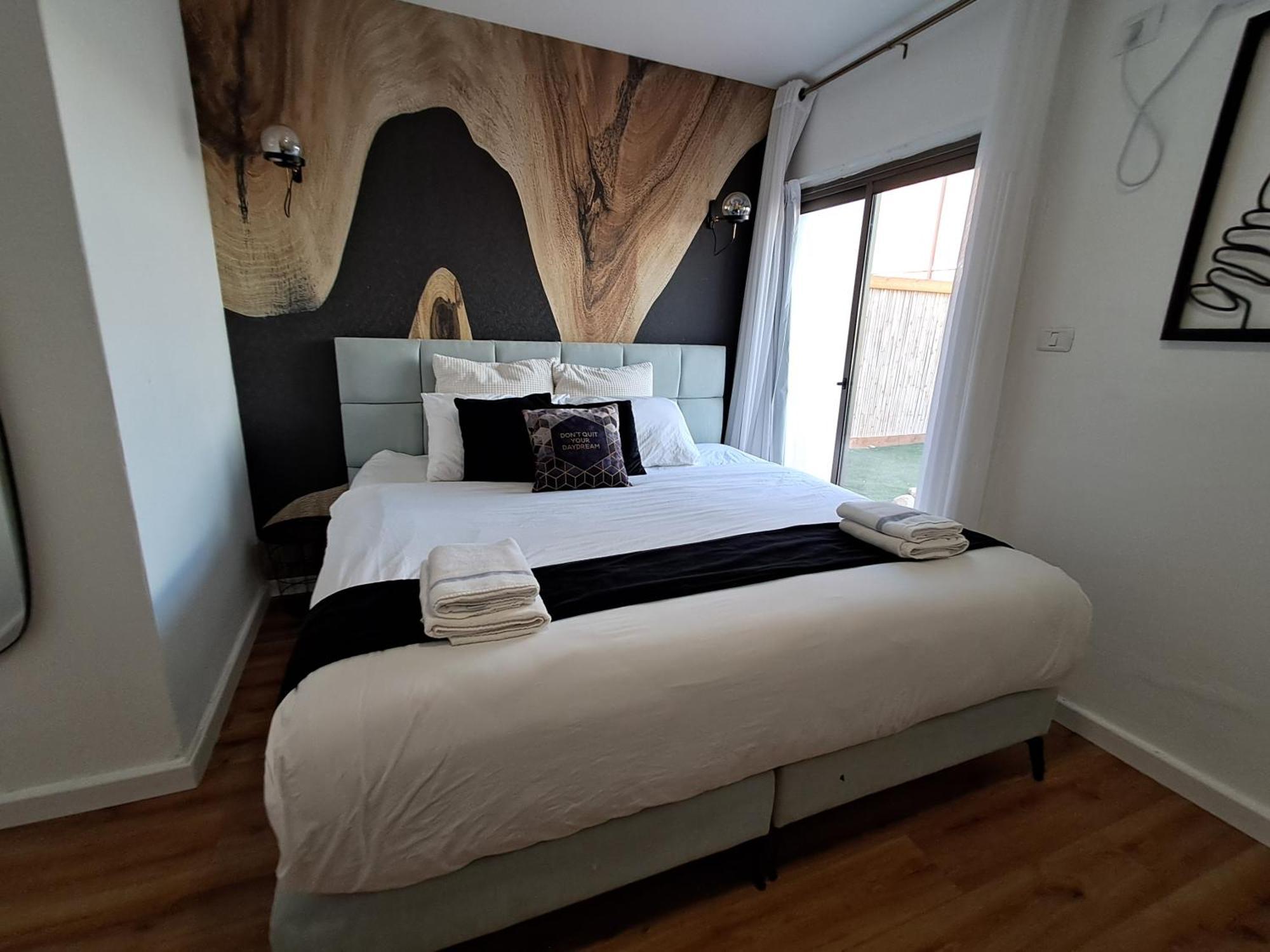 Yalarent Afarsemon Apartments With Pool - For Families & Couples Eilat Exterior foto